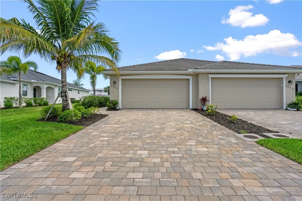 4348 Lemongrass Drive Fort Myers FL 33916