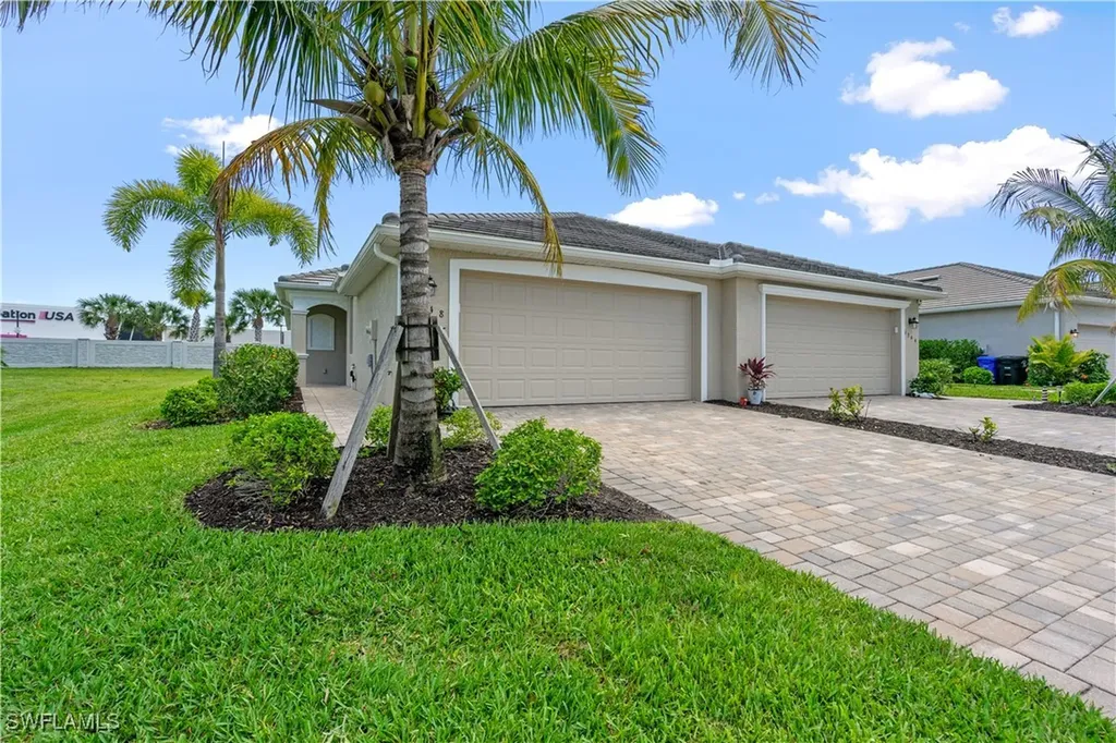 4348 Lemongrass Drive Fort Myers FL 33916