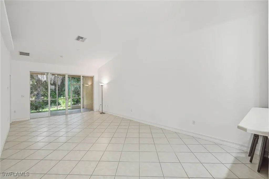 8196 Sanctuary Drive Naples FL 34104