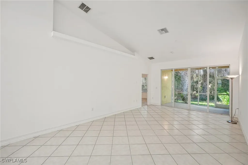 8196 Sanctuary Drive Naples FL 34104