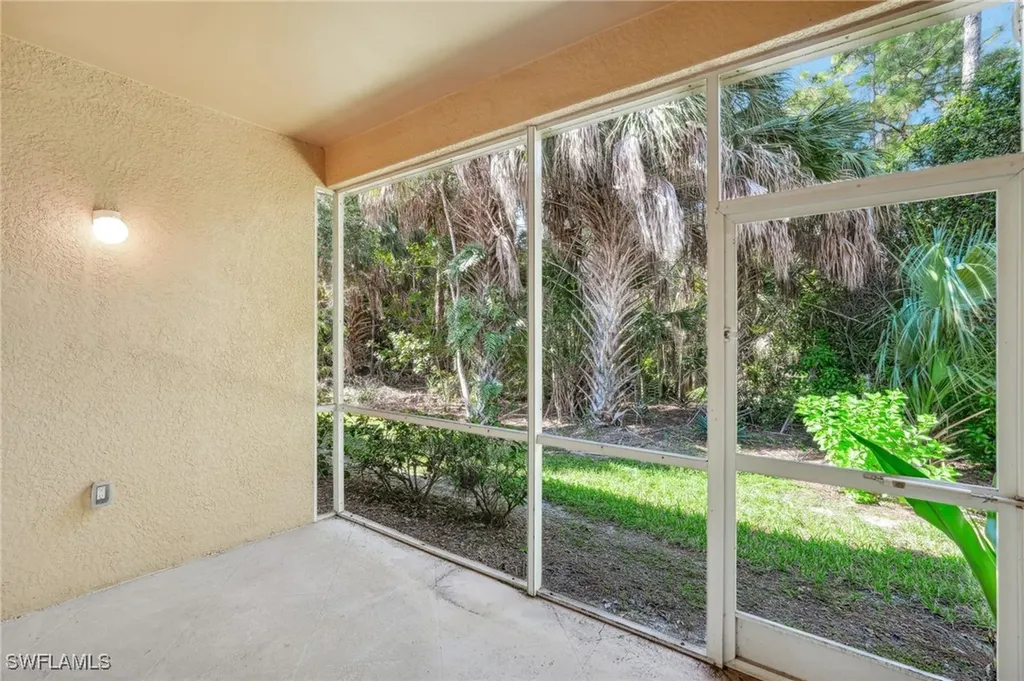 8196 Sanctuary Drive Naples FL 34104