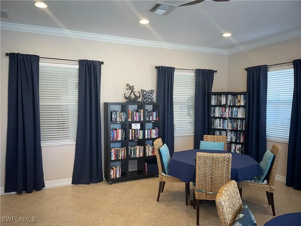 8196 Sanctuary Drive Naples FL 34104