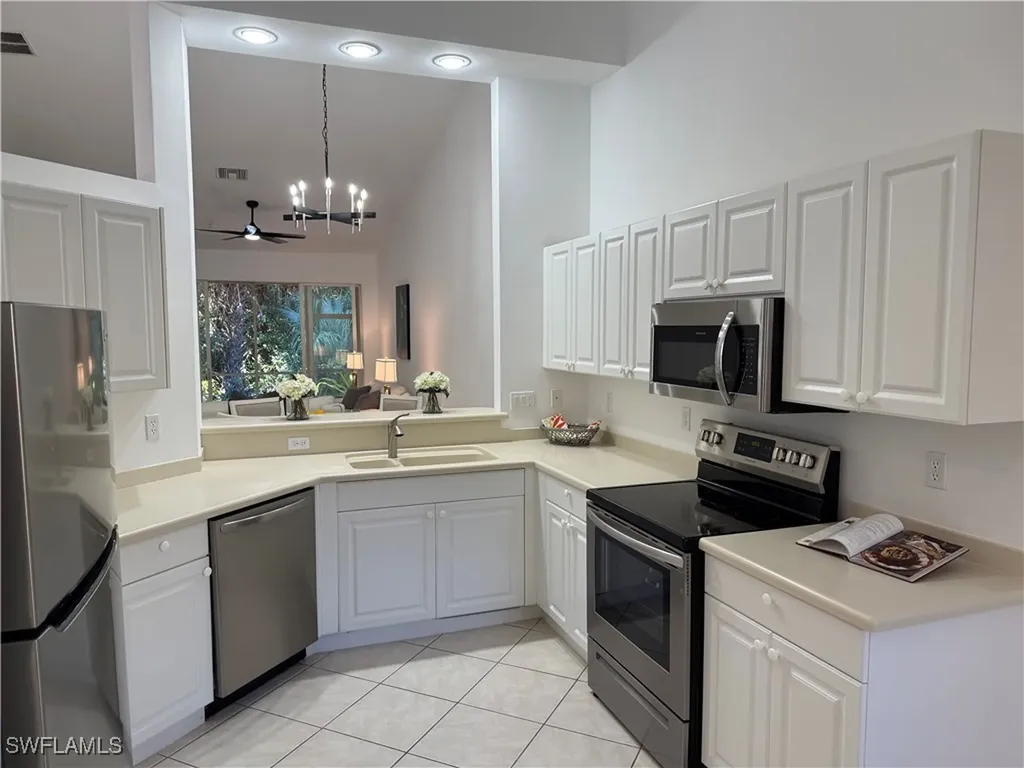 8196 Sanctuary Drive Naples FL 34104
