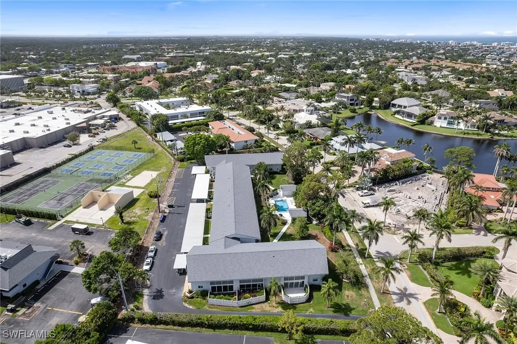 4126 Belair Lane Naples FL 34103