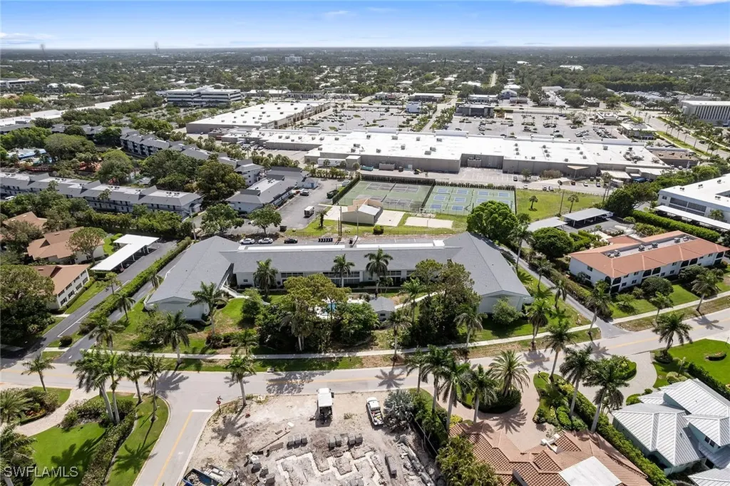 4126 Belair Lane Naples FL 34103