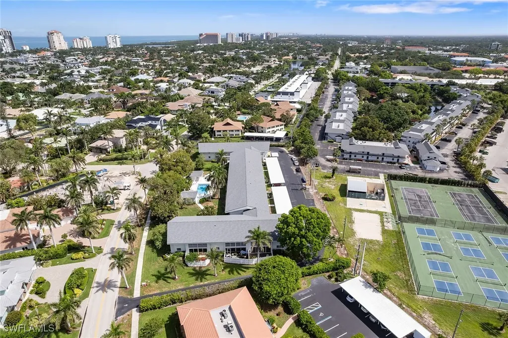 4126 Belair Lane Naples FL 34103