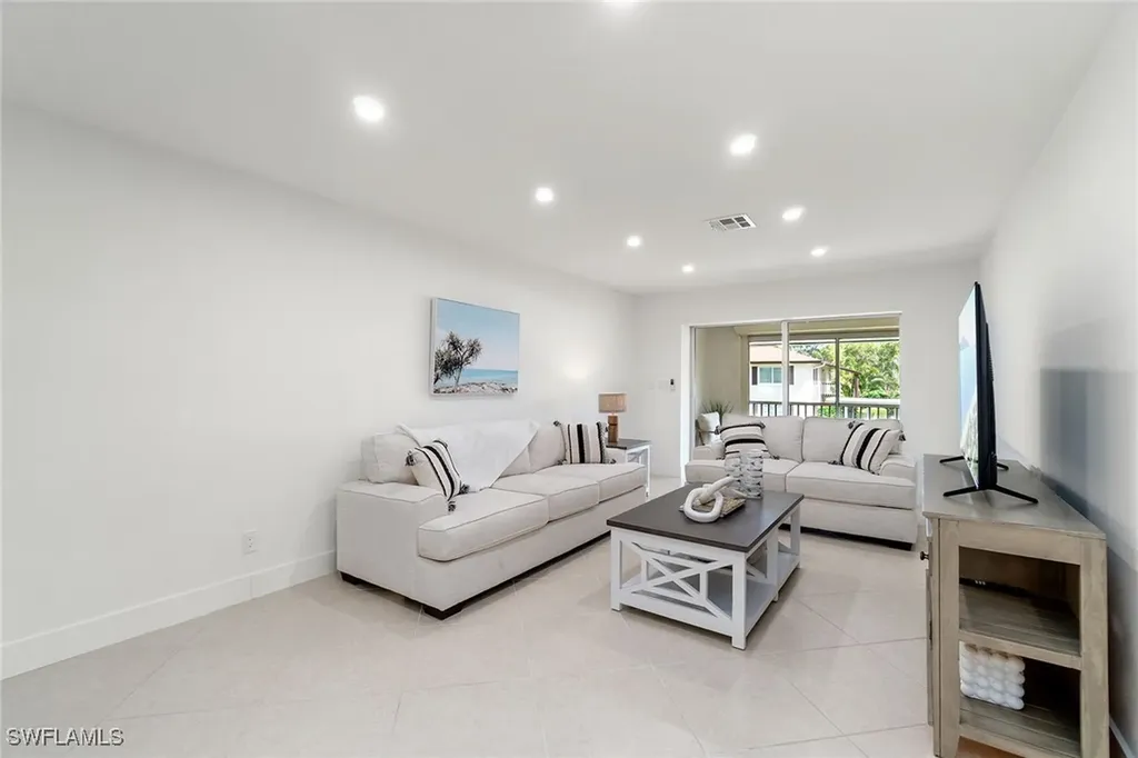 4126 Belair Lane Naples FL 34103