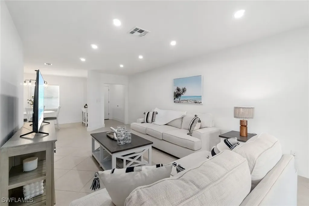 4126 Belair Lane Naples FL 34103