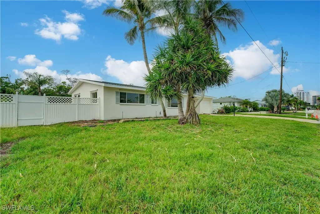 32 Fairview Boulevard Fort Myers Beach FL 33931