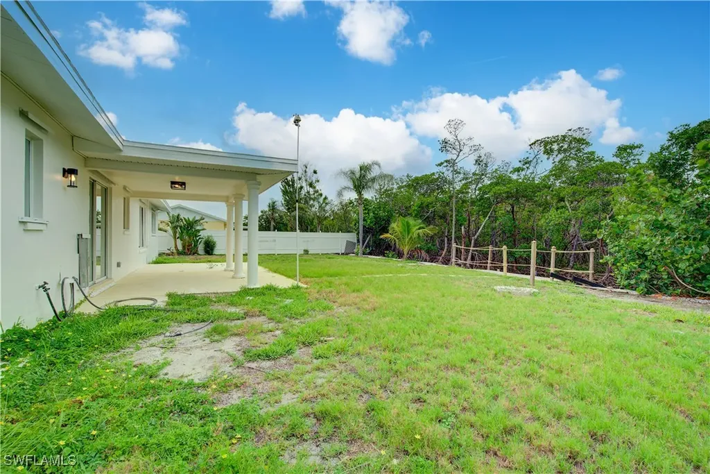 32 Fairview Boulevard Fort Myers Beach FL 33931