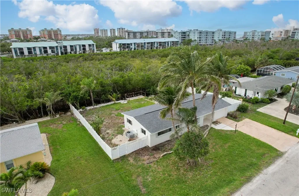 32 Fairview Boulevard Fort Myers Beach FL 33931