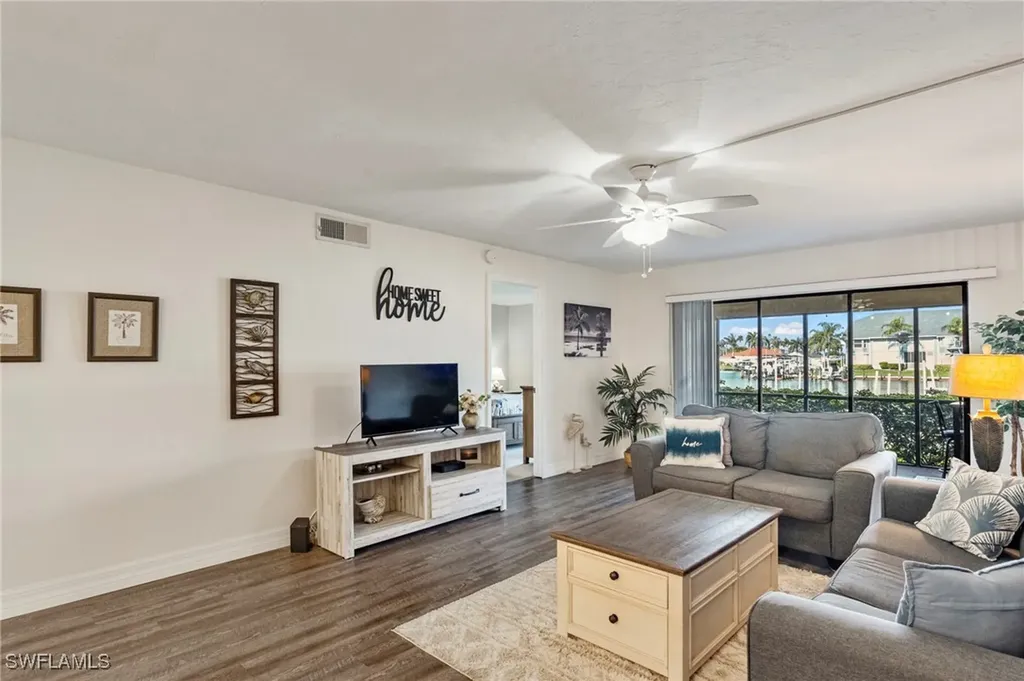 4719 SE 17th Place Cape Coral FL 33904