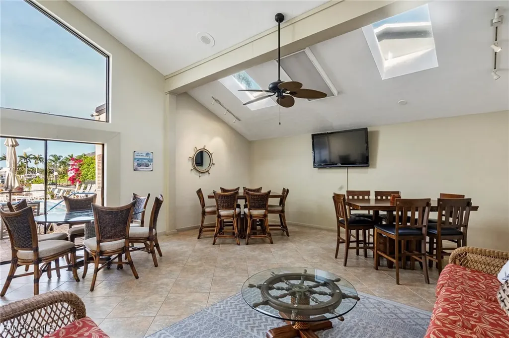 4719 SE 17th Place Cape Coral FL 33904