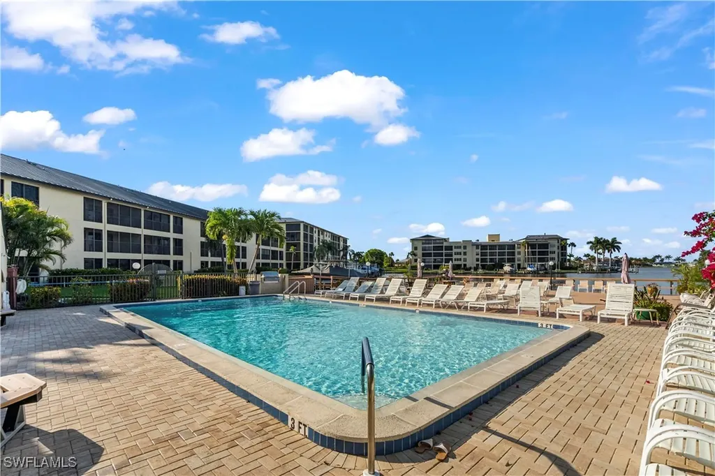 4719 SE 17th Place Cape Coral FL 33904