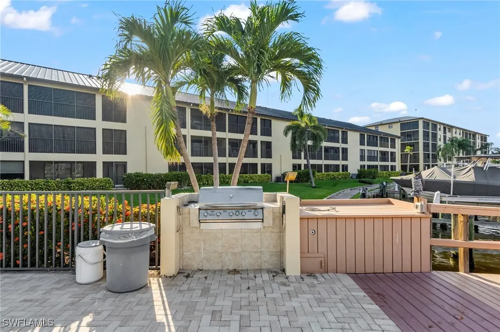 4719 SE 17th Place Cape Coral FL 33904