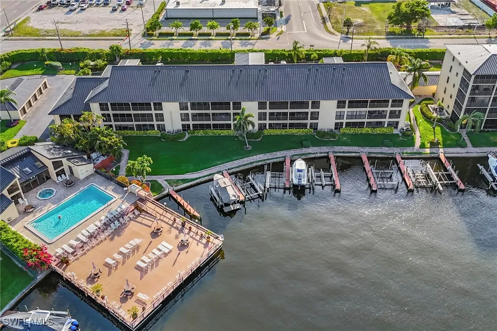 4719 SE 17th Place Cape Coral FL 33904