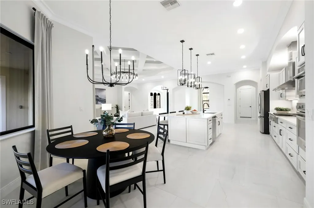 6851 Lakewood Isle Drive Fort Myers FL 33908