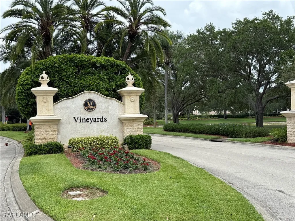 219 Via Perignon Naples FL 34119