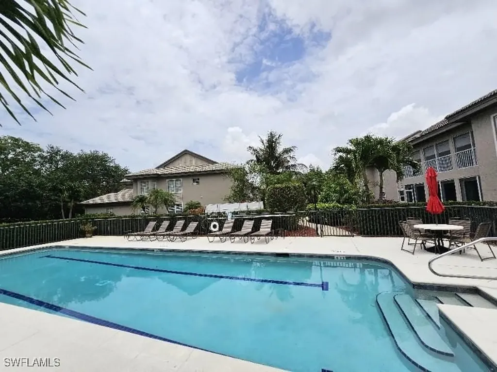219 Via Perignon Naples FL 34119