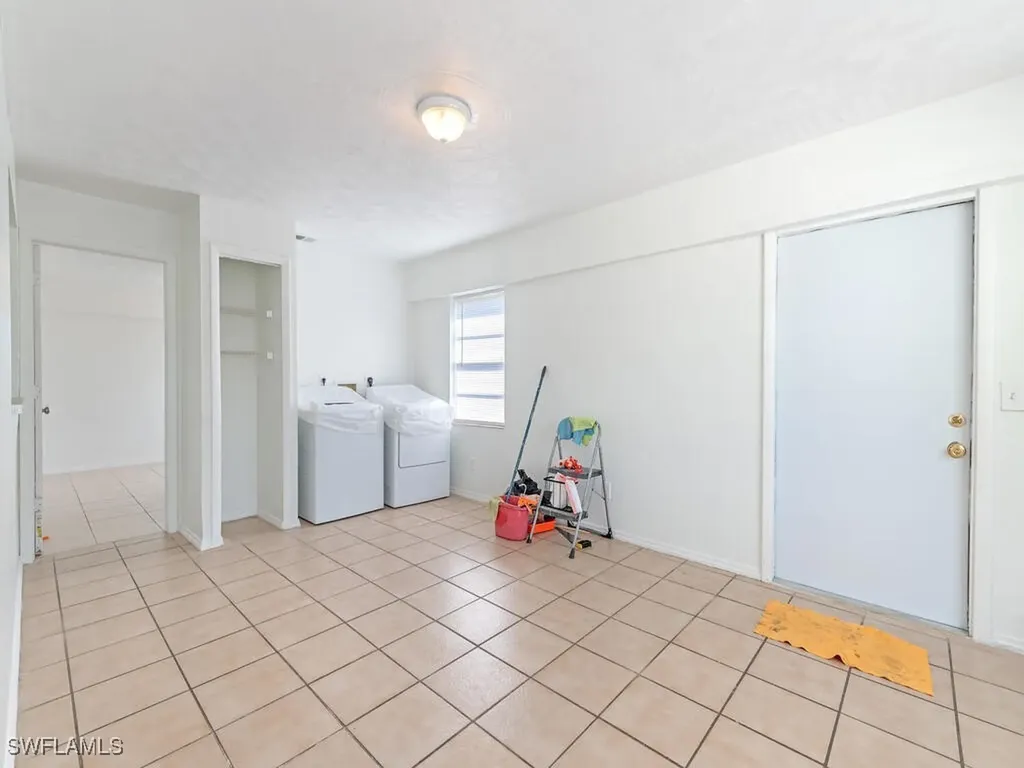 11596 Pawley Avenue Bonita Springs FL 34135