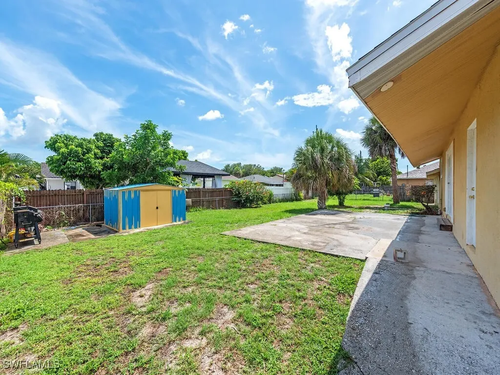 11596 Pawley Avenue Bonita Springs FL 34135