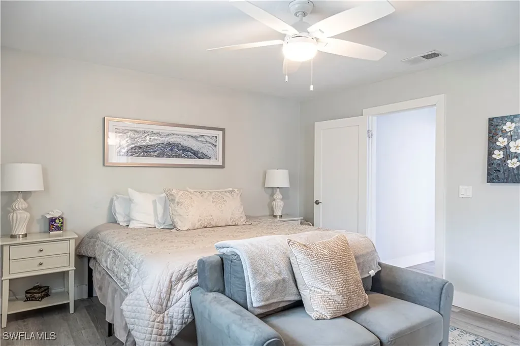 742 99th Avenue N Naples FL 34108