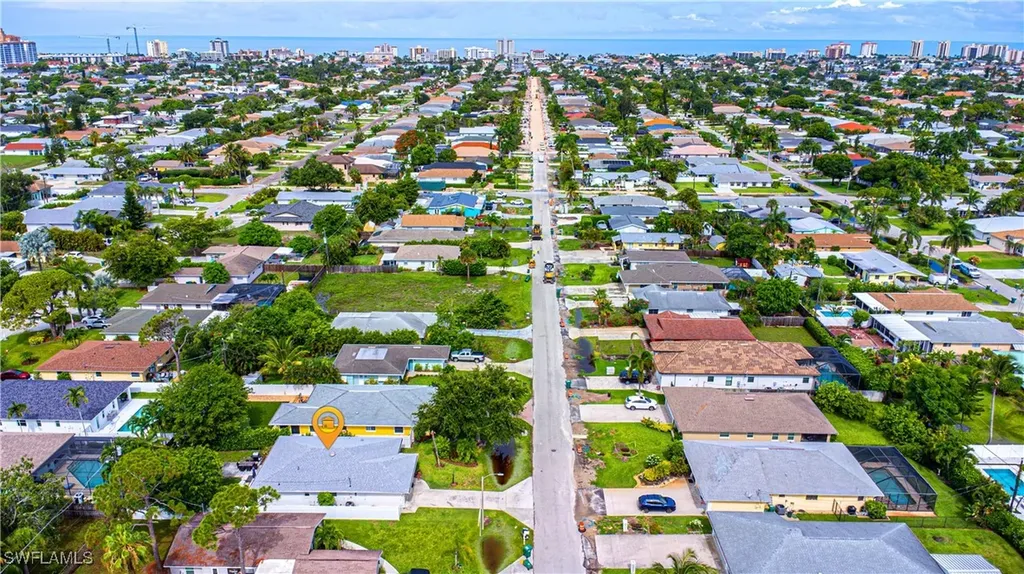 742 99th Avenue N Naples FL 34108