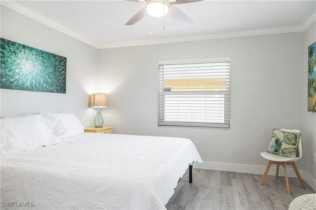 742 99th Avenue N Naples FL 34108