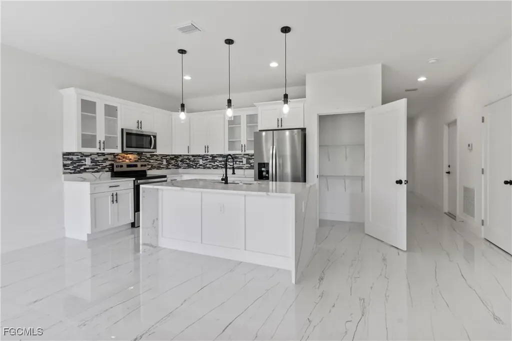 6010 Acorn Circle Labelle FL 33935