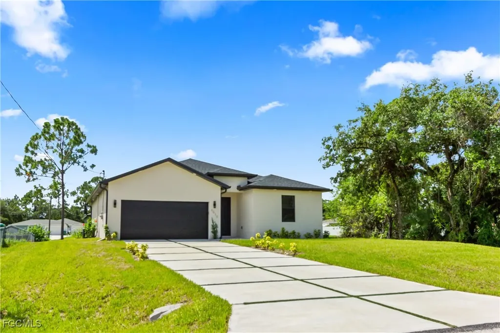 6010 Acorn Circle Labelle FL 33935