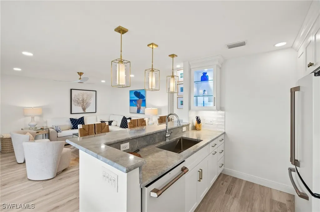 827 E Gulf Drive Sanibel FL 33957