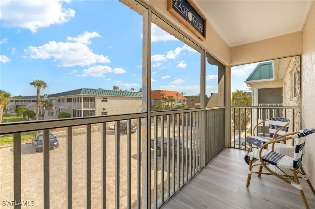 827 E Gulf Drive Sanibel FL 33957