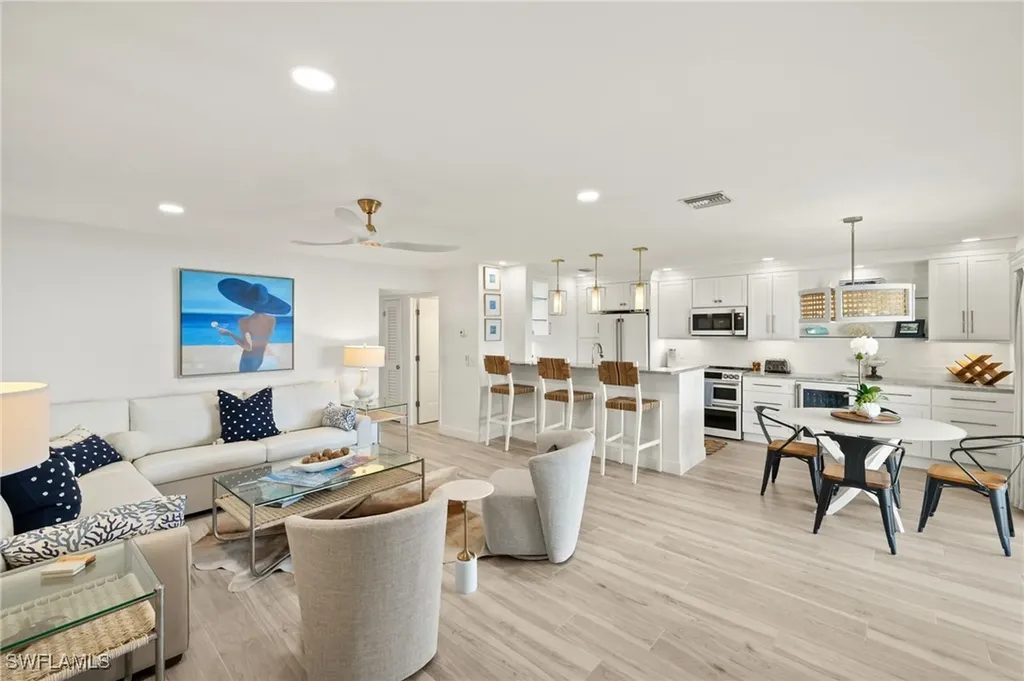 827 E Gulf Drive Sanibel FL 33957