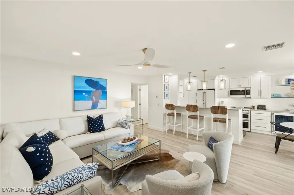 827 E Gulf Drive Sanibel FL 33957