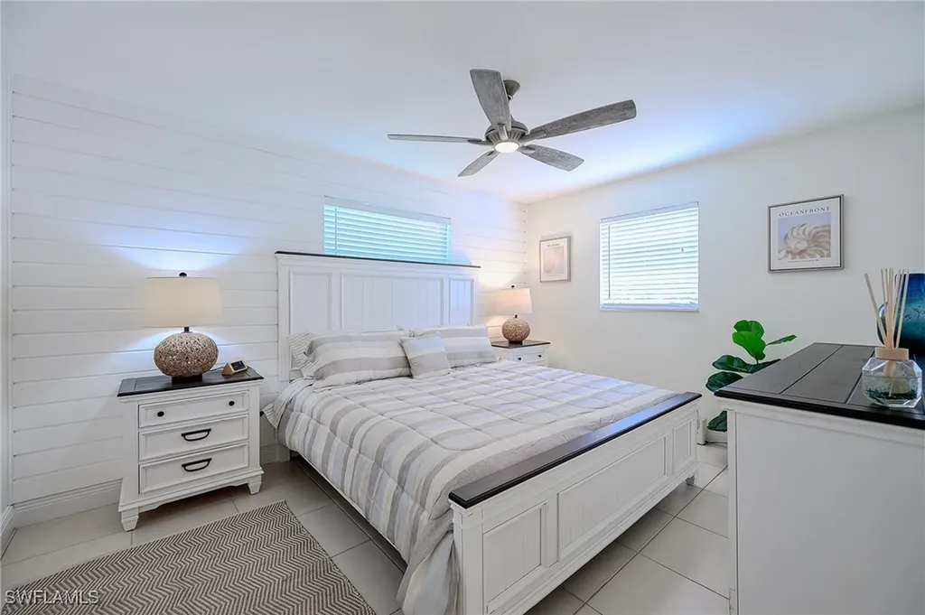 757 101 Avenue N Naples FL 34108