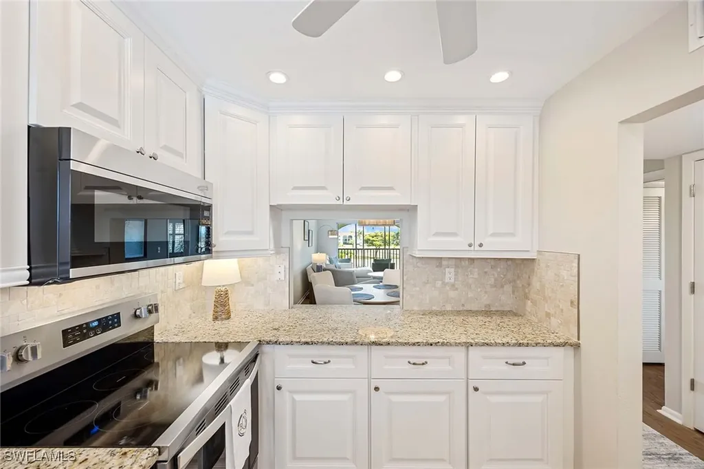 45 High Point Circle S Naples FL 34103