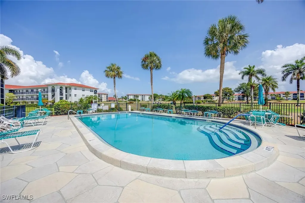 45 High Point Circle S Naples FL 34103