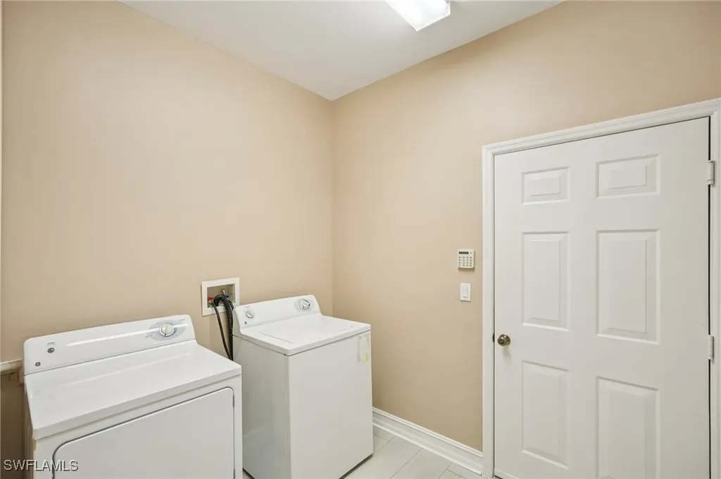 8088 Sanctuary Drive Naples FL 34104