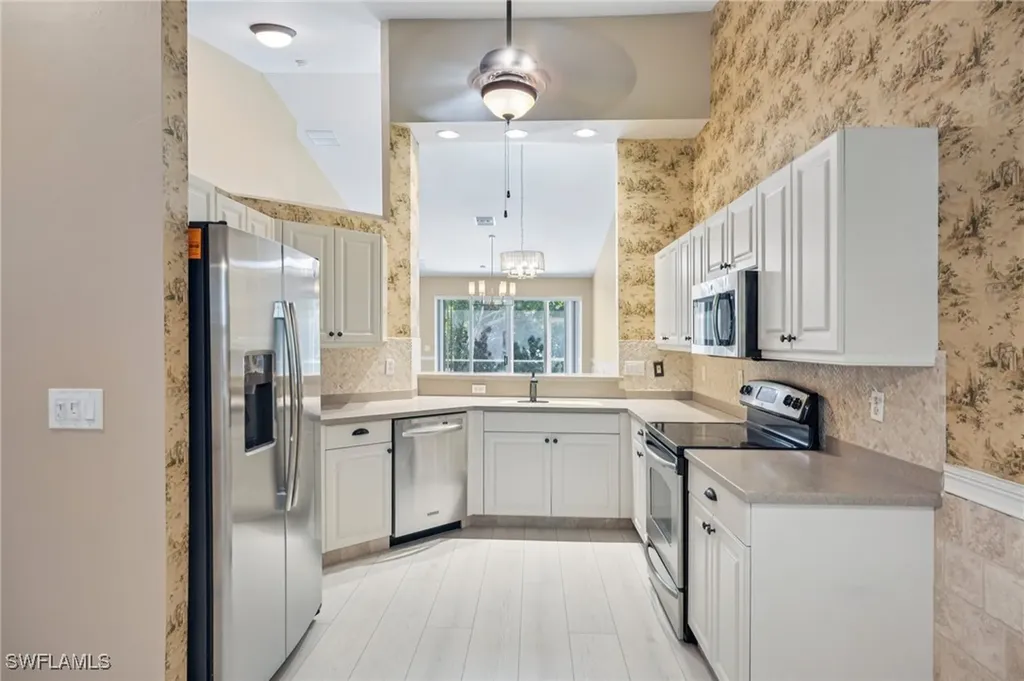 8088 Sanctuary Drive Naples FL 34104