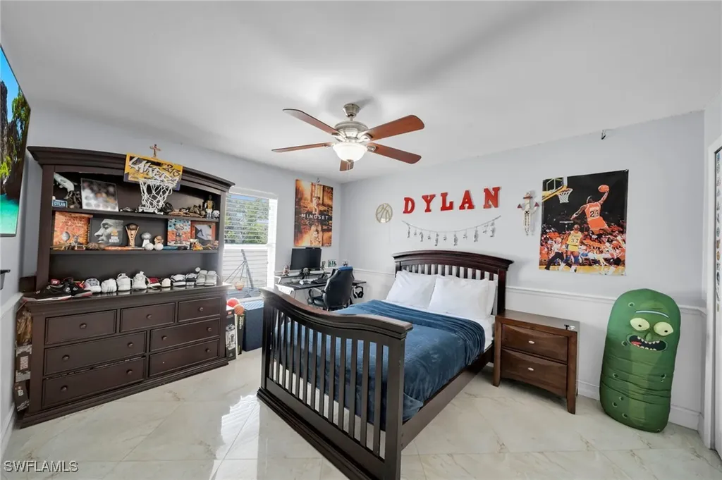 637 SW 9th Avenue Cape Coral FL 33991