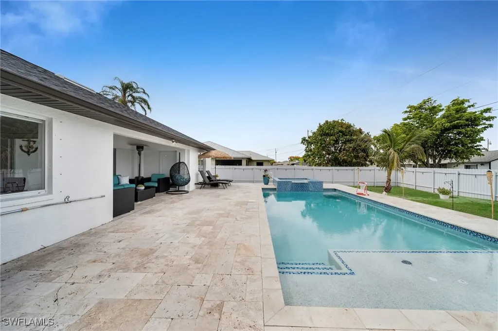 637 SW 9th Avenue Cape Coral FL 33991