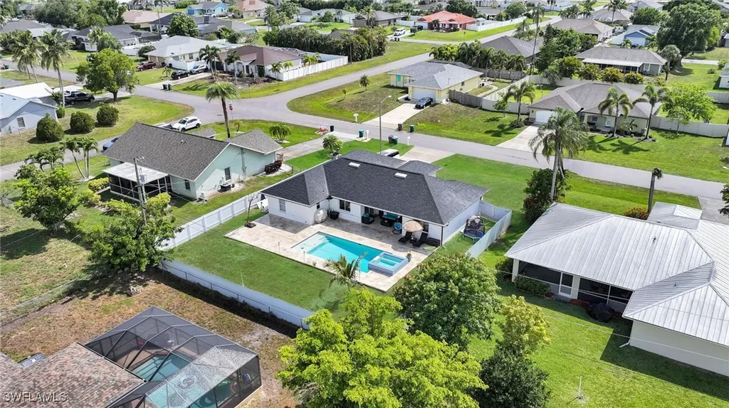 637 SW 9th Avenue Cape Coral FL 33991