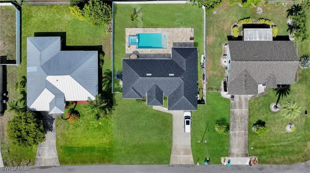 637 SW 9th Avenue Cape Coral FL 33991