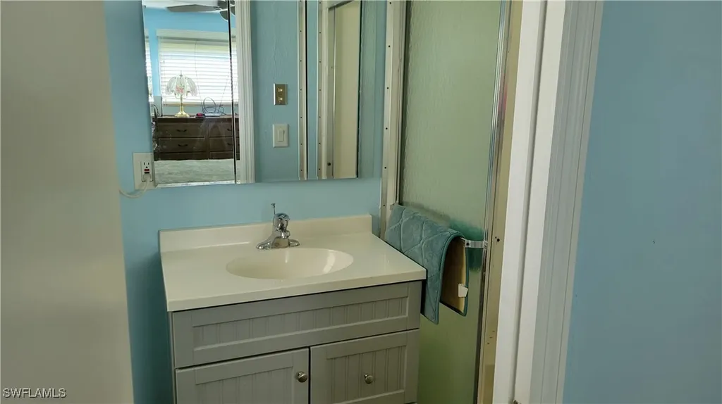 123 Sun Circle Fort Myers FL 33905