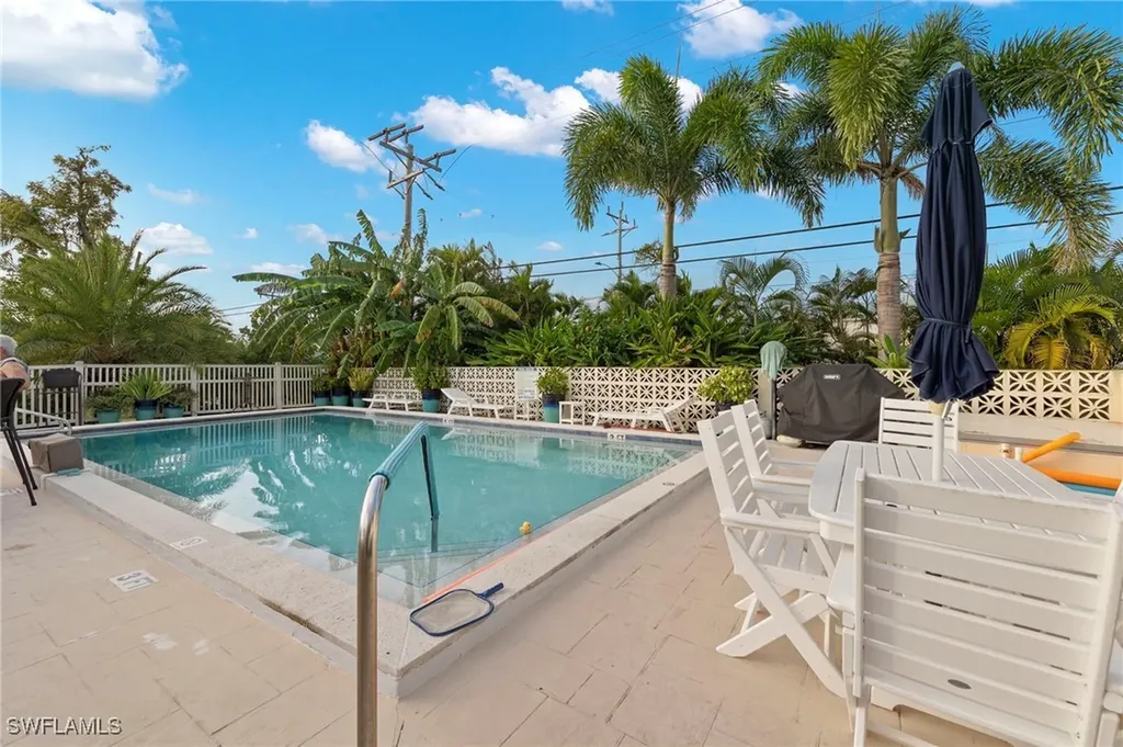 4904 Vincennes Street Cape Coral FL 33904