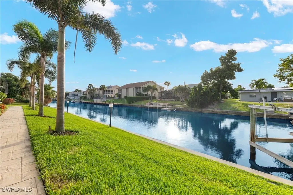 4904 Vincennes Street Cape Coral FL 33904