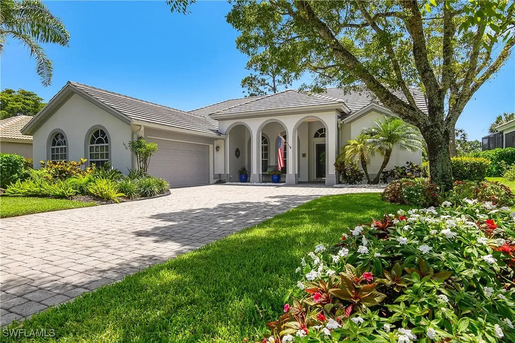 6576 Chestnut Circle Naples FL 34109