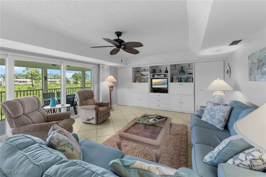 601 Teryl Road Naples FL 34112