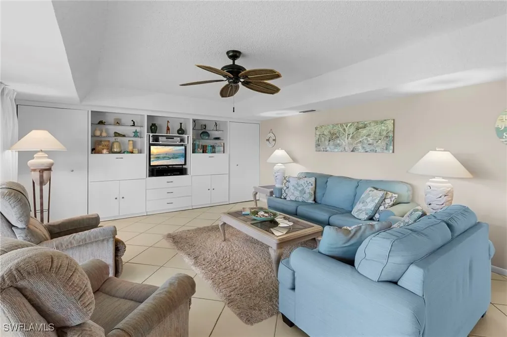 601 Teryl Road Naples FL 34112