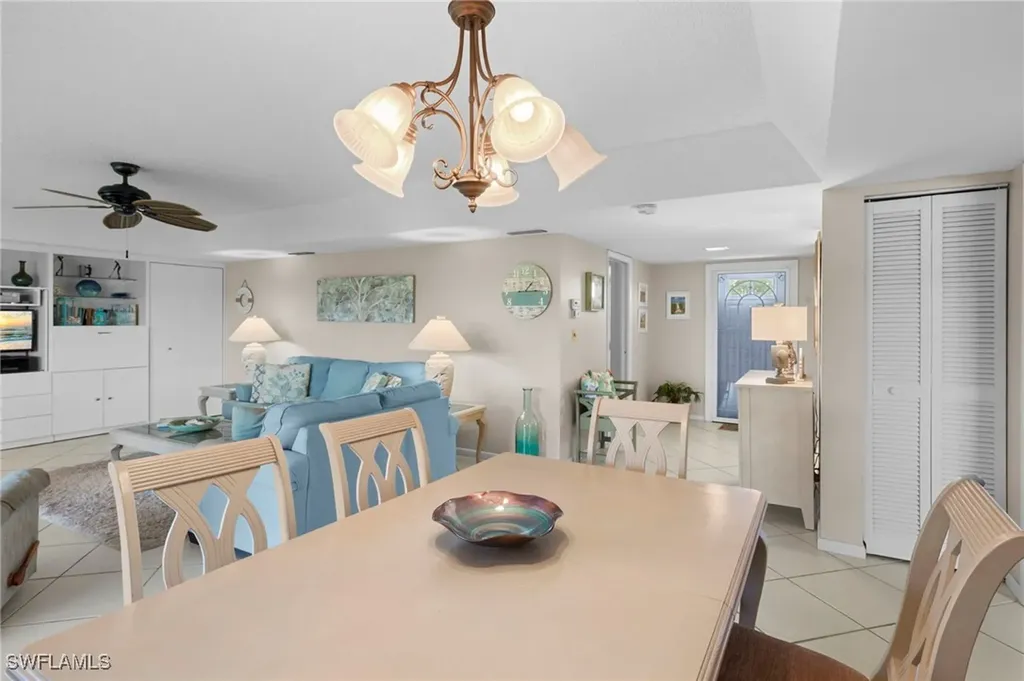 601 Teryl Road Naples FL 34112